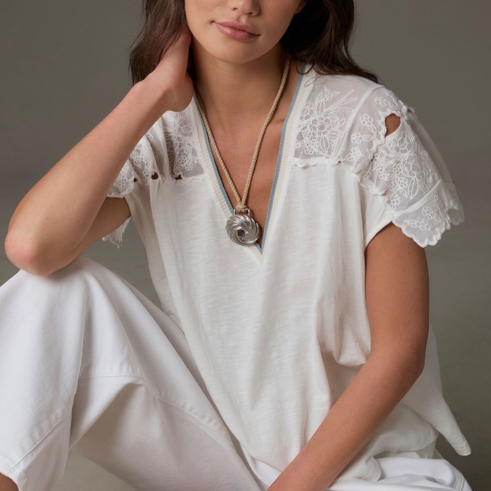 Anthropologie Short-Sleeve V-neck White Lace Cotton Shoulder Top Size XS